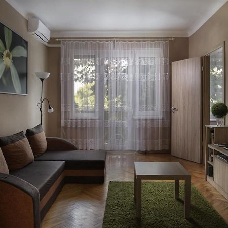 Koroesi Apartman Pecs Luaran gambar
