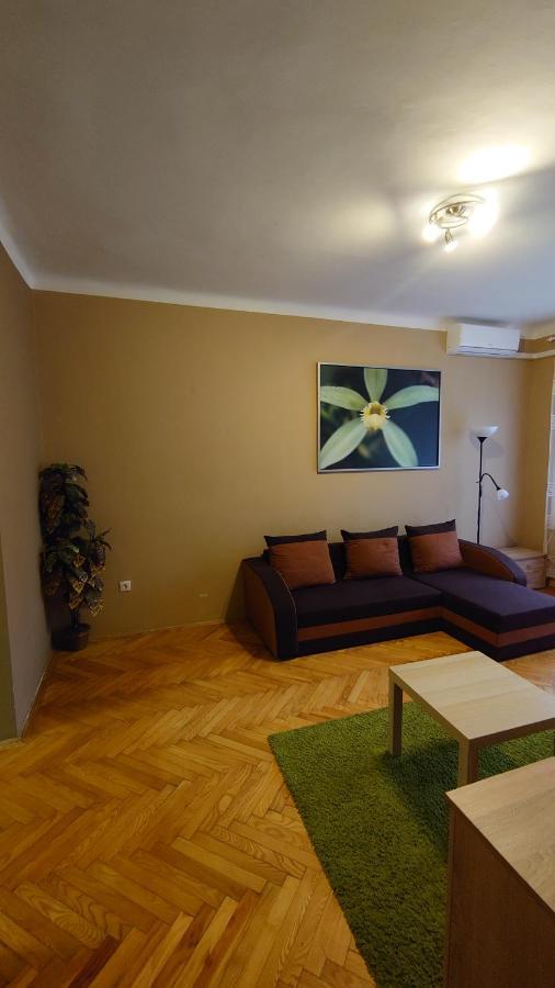 Koroesi Apartman Pecs Luaran gambar