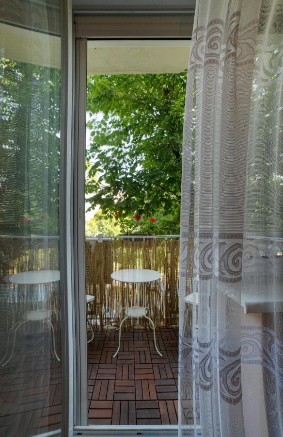 Koroesi Apartman Pecs Luaran gambar